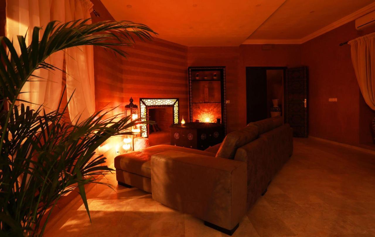 Le Petit Chateau Des Anges Ouled Bouzid ภายนอก รูปภาพ