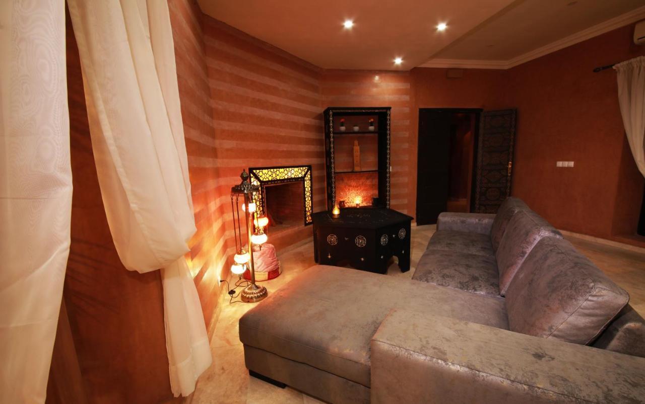 Le Petit Chateau Des Anges Ouled Bouzid ภายนอก รูปภาพ