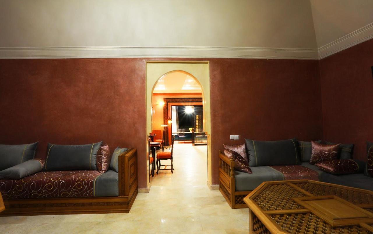 Le Petit Chateau Des Anges Ouled Bouzid ภายนอก รูปภาพ