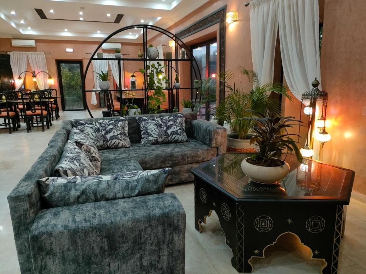 Le Petit Chateau Des Anges Ouled Bouzid ภายนอก รูปภาพ