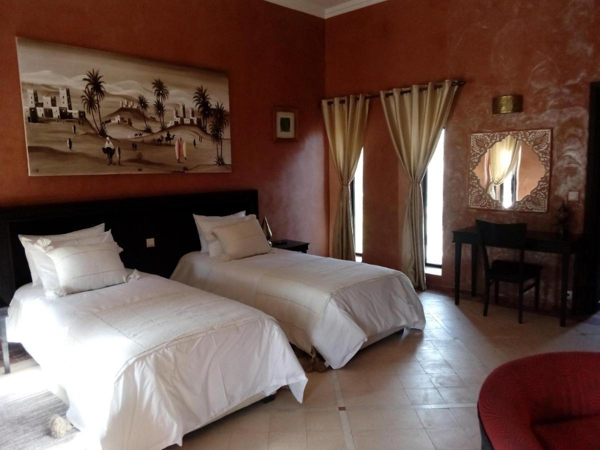 Le Petit Chateau Des Anges Ouled Bouzid ภายนอก รูปภาพ